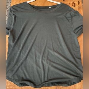 Me to We Essential Everyday Top— Large